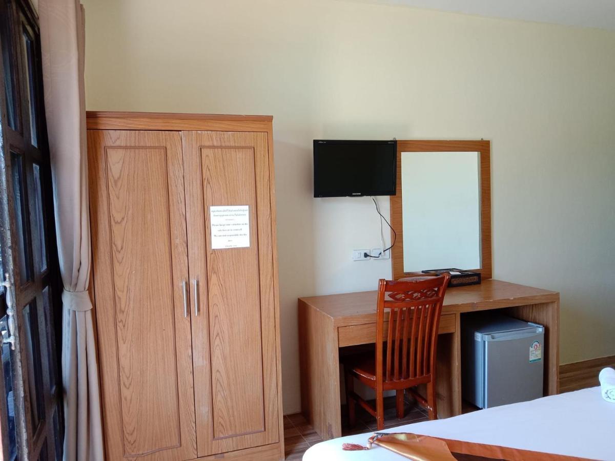 Phi Phi Green House & Sunsky Hostel Экстерьер фото