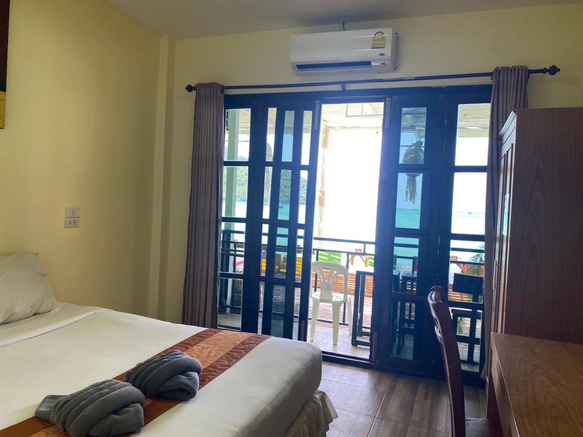 Phi Phi Green House & Sunsky Hostel Экстерьер фото