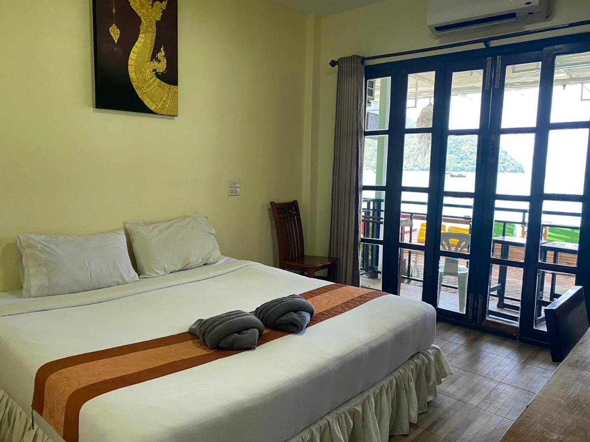 Phi Phi Green House & Sunsky Hostel Экстерьер фото