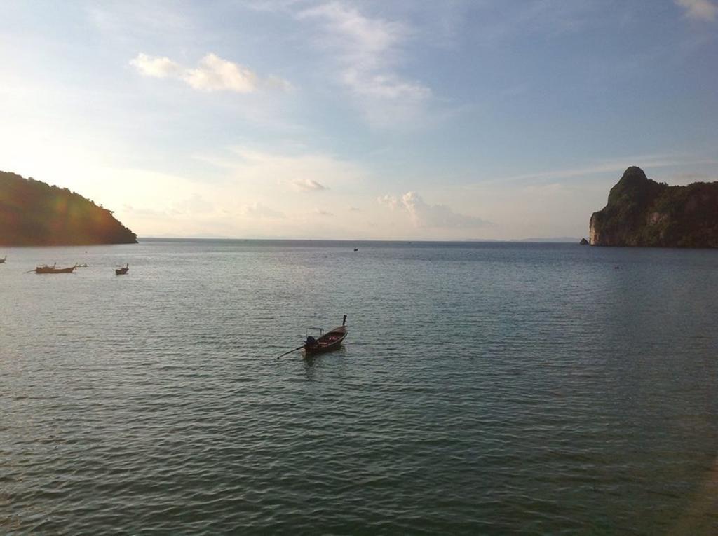 Phi Phi Green House & Sunsky Hostel Экстерьер фото