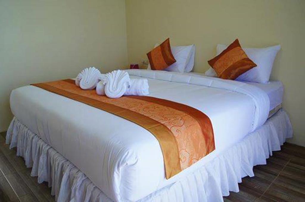 Phi Phi Green House & Sunsky Hostel Экстерьер фото