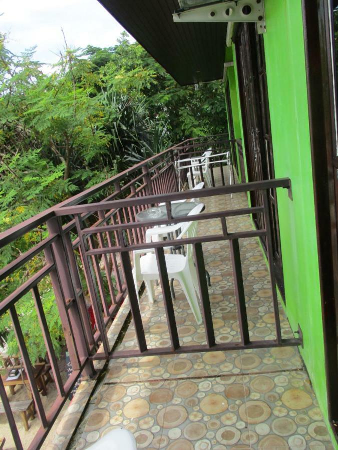 Phi Phi Green House & Sunsky Hostel Экстерьер фото