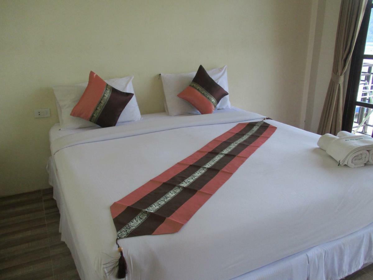 Phi Phi Green House & Sunsky Hostel Экстерьер фото